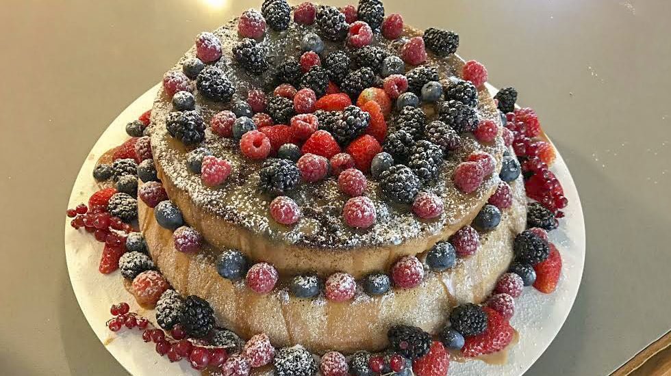 naked cake